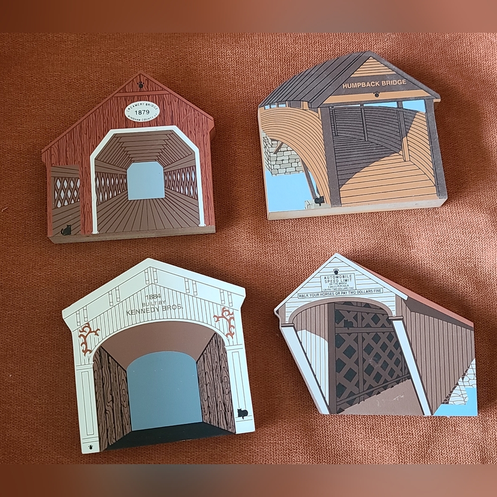 Cat's Meow Covered Bridge Set Of 4, Vintage, Collectable